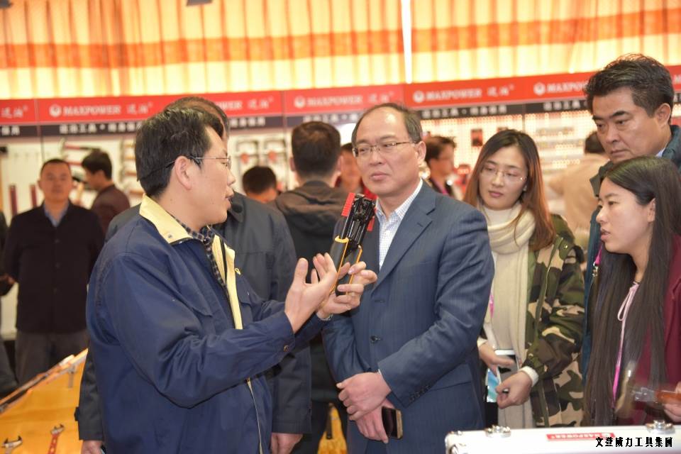 “工匠精神 山东制造”全媒体采访团莅临j9九游会平台工具(图8)